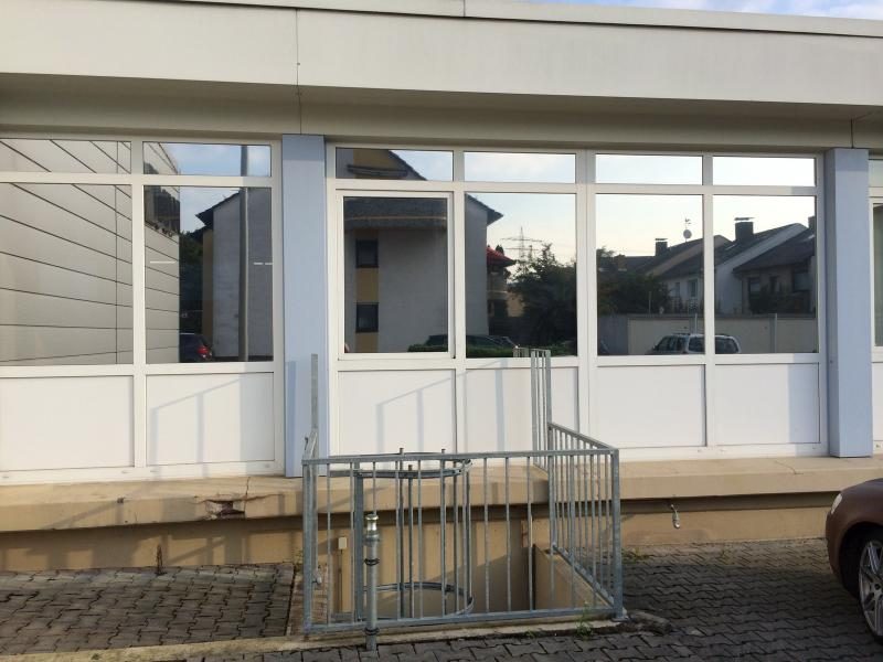 UV Sonnenschutz Firmengebäude – Bild 1