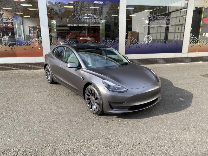 Tesla Model 3 Scheibentönung – Bild 1