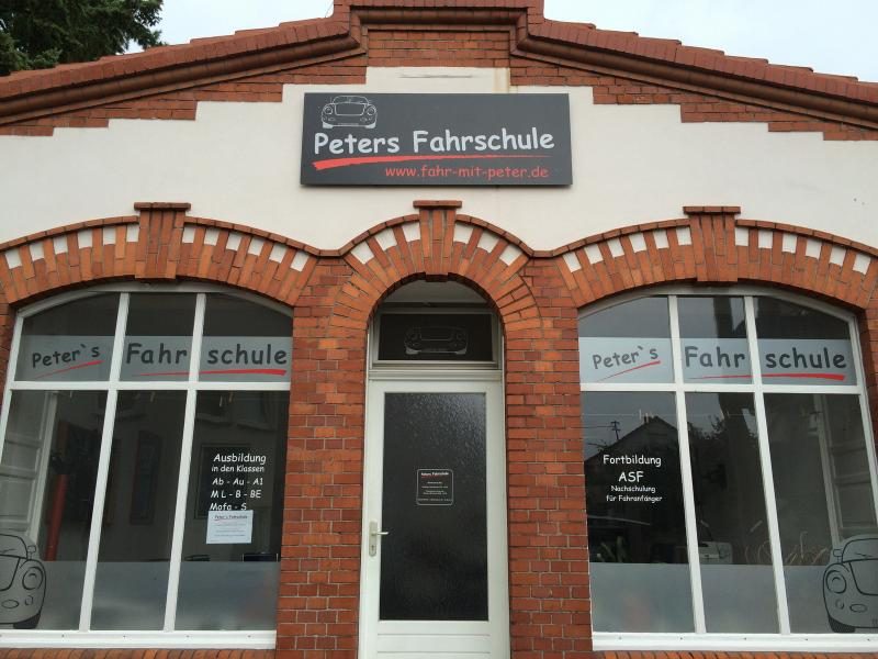 Beschriftung Schaufenster Fahrschule – Bild 1